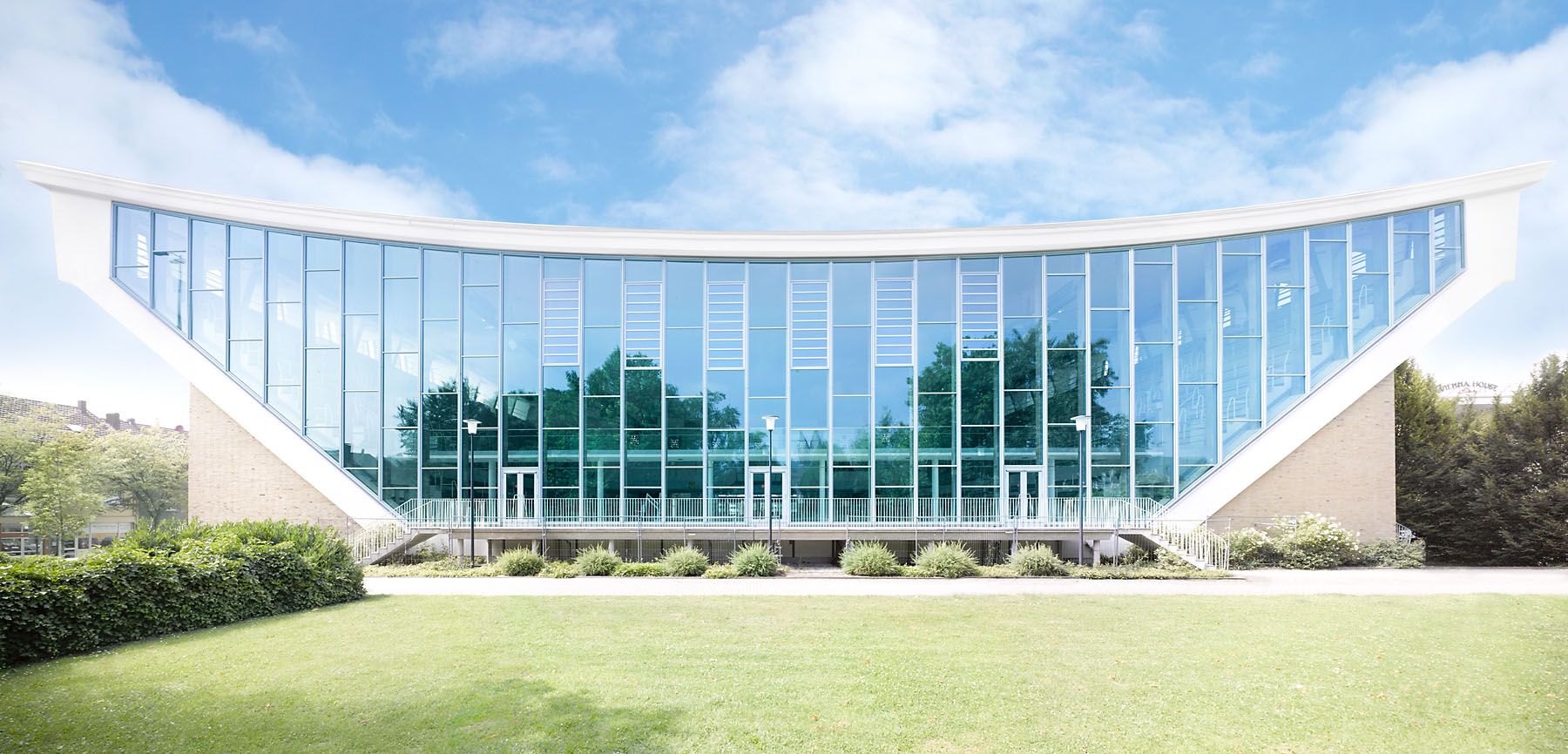 schwimmoper_architektur